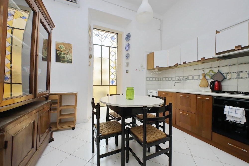 Cozy Merulana in Roma