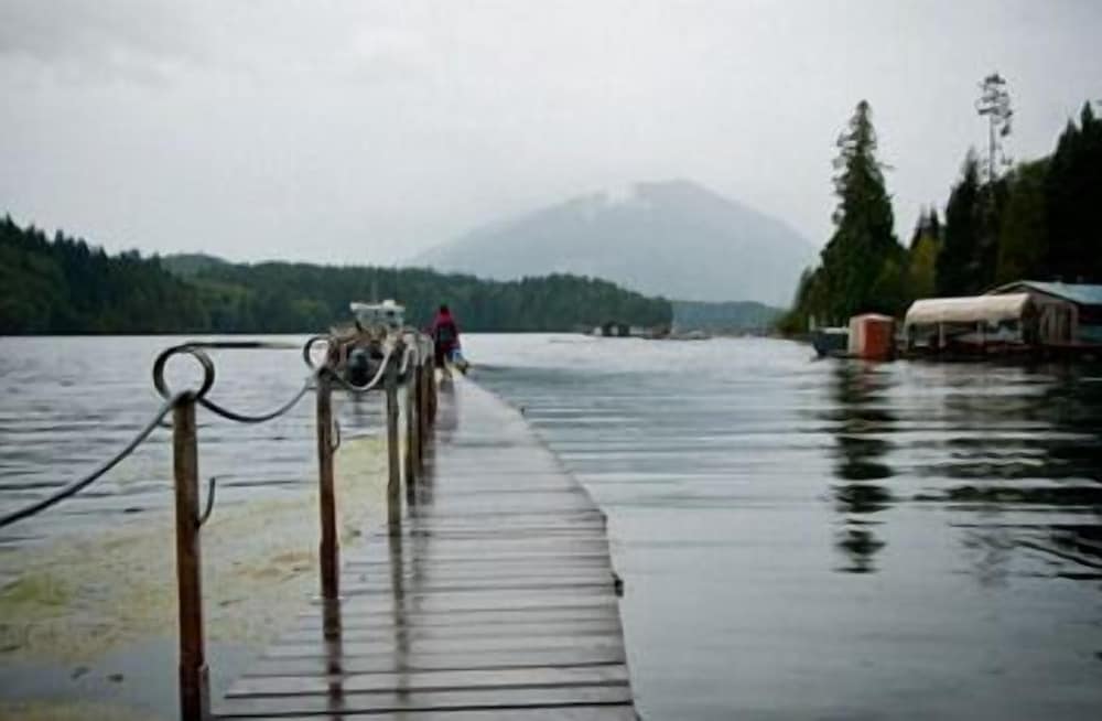 Kagoagh Resort and Fishing Lodge