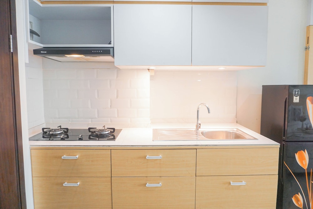 Cozy Look Studio Apartment At Lrt City Bekasi