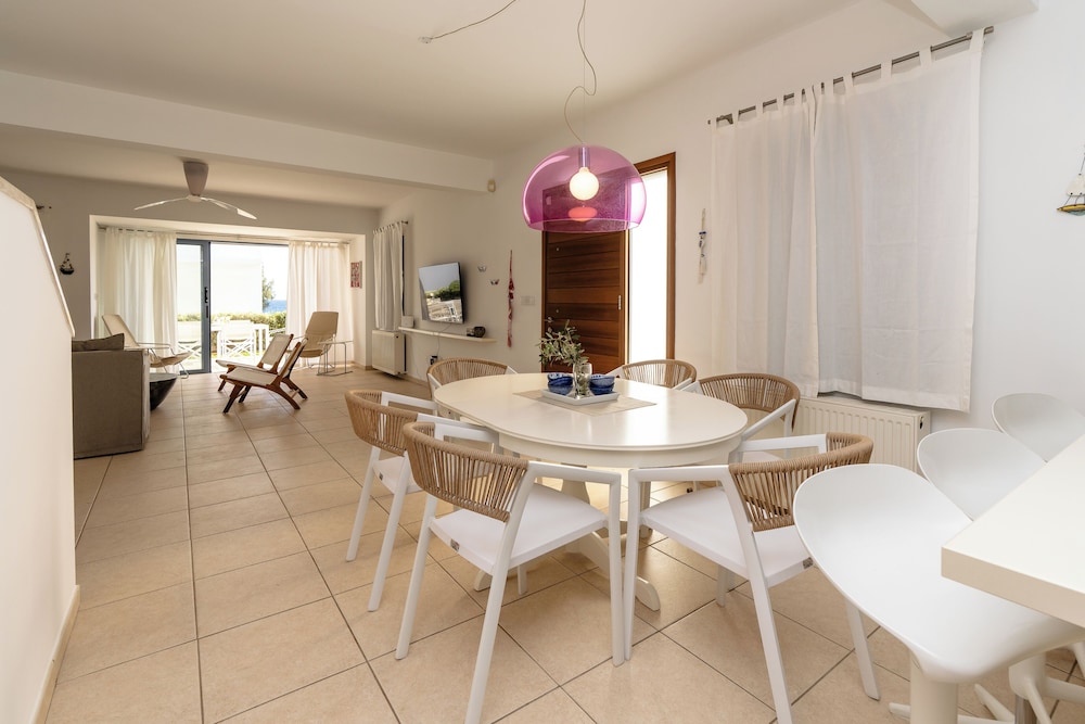Luxury Villa Niki Steps To Vrysudi Beach