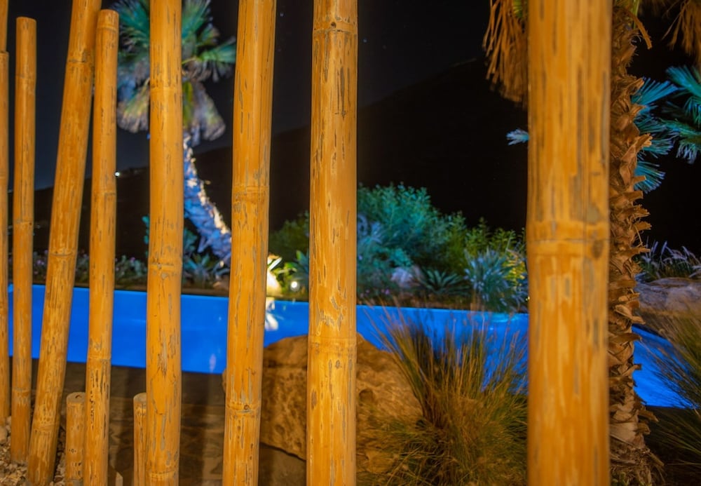 Luxury Villa Delphinus - Allparos Villas