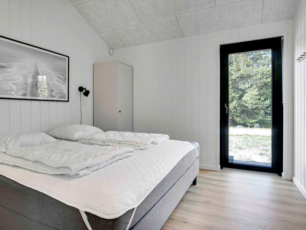 5 Star Holiday Home in Hals