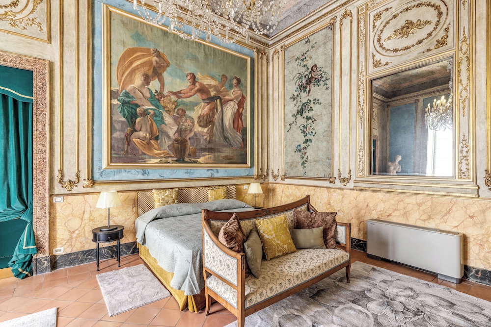 Palazzo Doria Suites