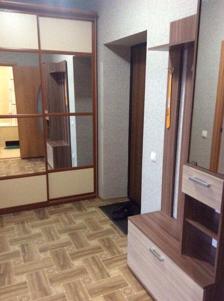 Apartment on Sovetskaya 190 V - 5 floor view 4