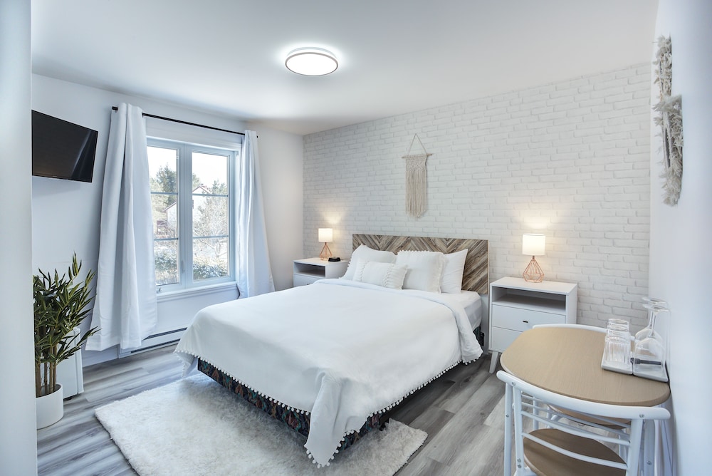 900 Tremblant - Image 3