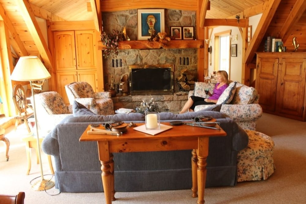 Sunny Rock B&B Haliburton
