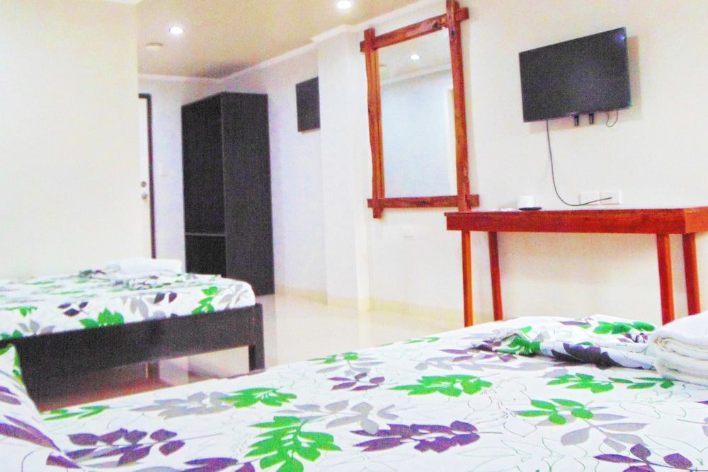 Casa Victoria Beach Resort and Restaurant