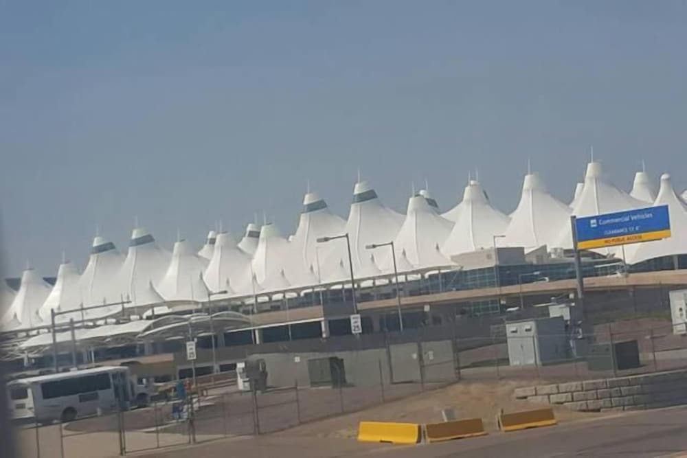 Denver Vacations - DIA Layover - Property Image 17