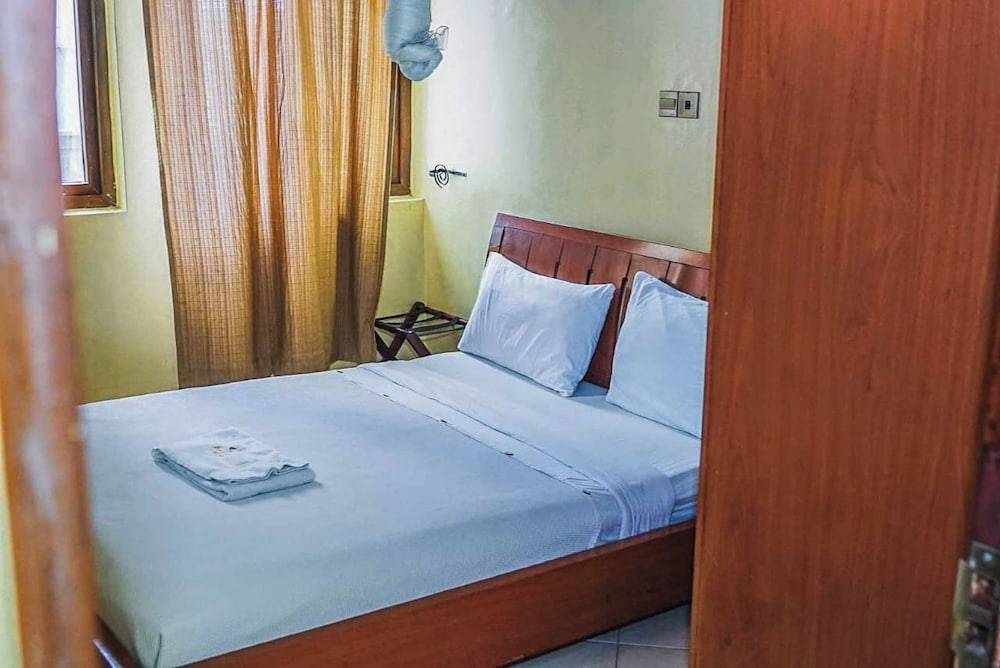 Raya Hotel CBD