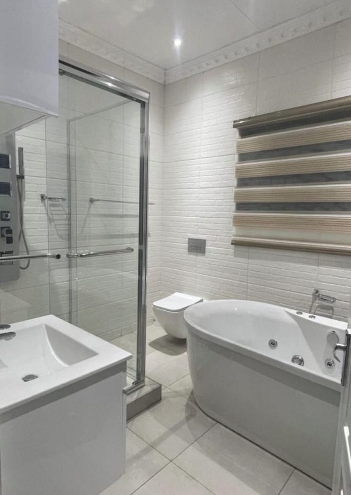 Kings View Exclusive Villas