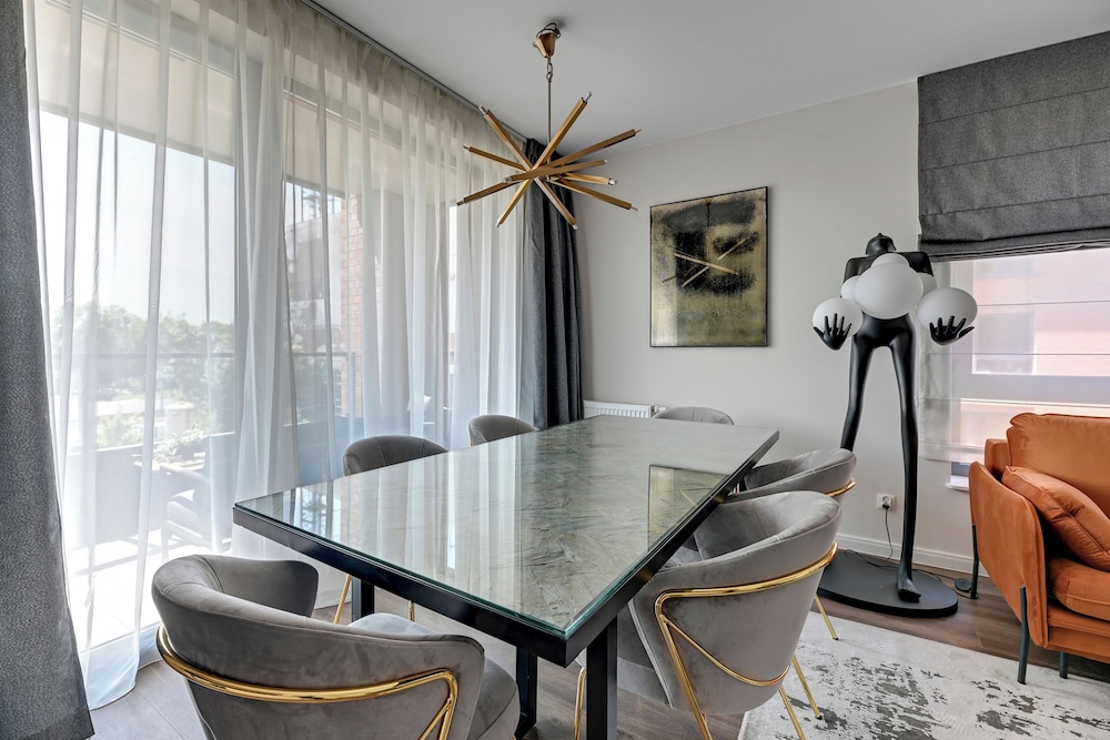 Lion Apartments - SCALA City Center
