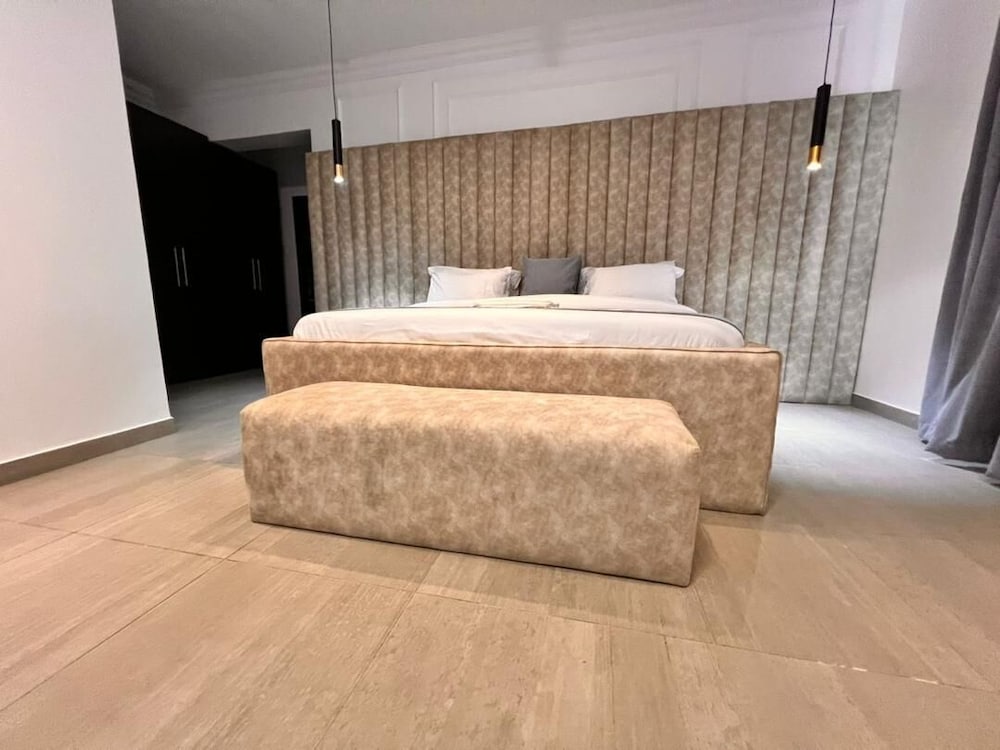 Ace Apartment