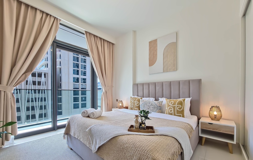 Stylish1BR at PalmJumeirah Private Beach