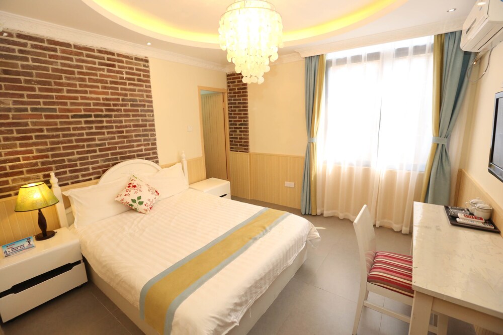 Gulangyu Sunshine House