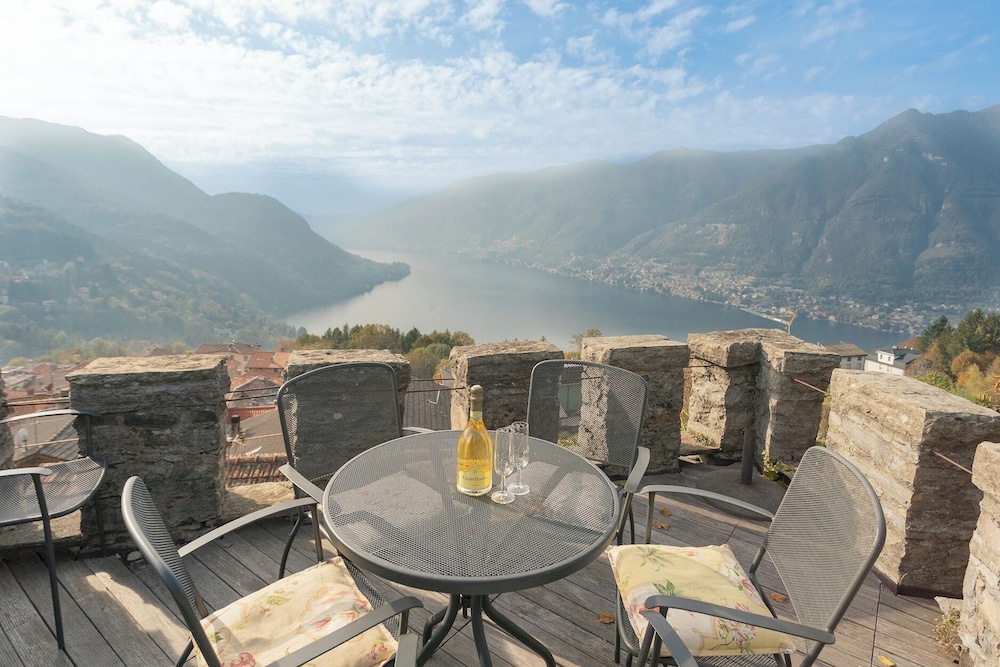 Villa Torre di Palanzo With Magnificent View by Rent all Como