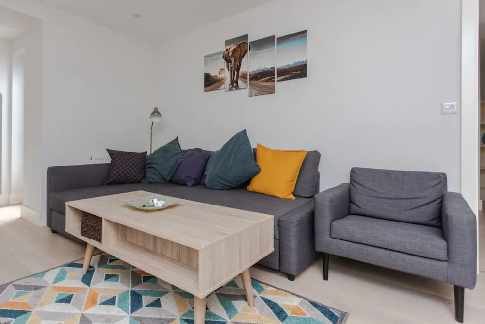 Spacious and Modern Apartment in Pimlico