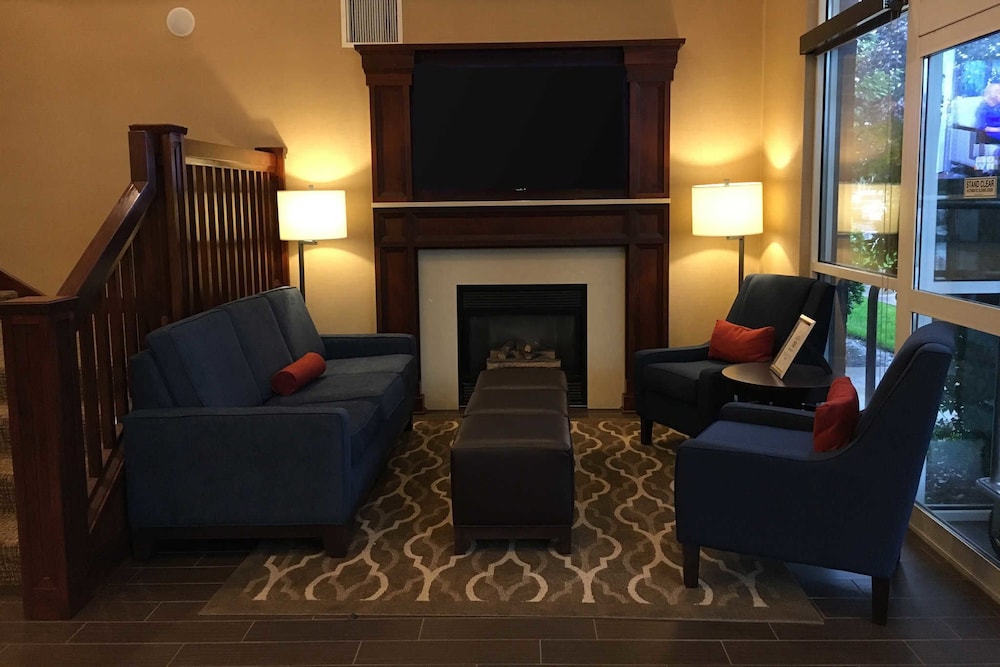 Albany Vacations - Comfort Suites Linn County - Property Image 33