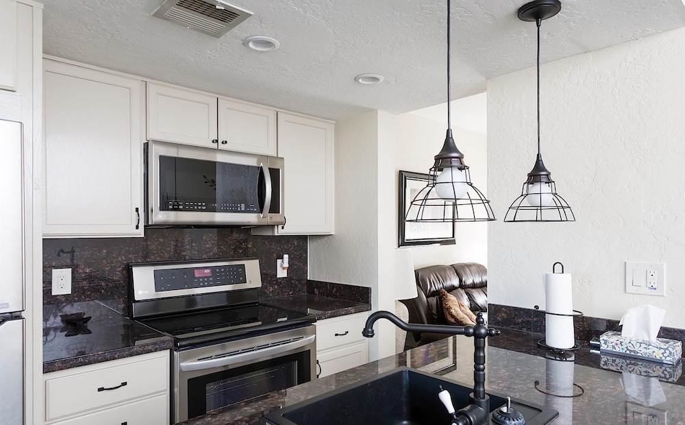 Cliffs in Surprise By Signature Vacation Rentals