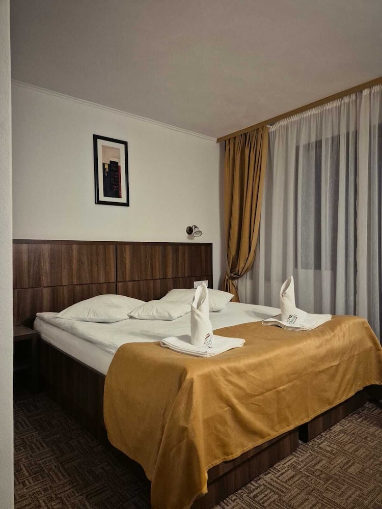 Hotel Claris Valiug