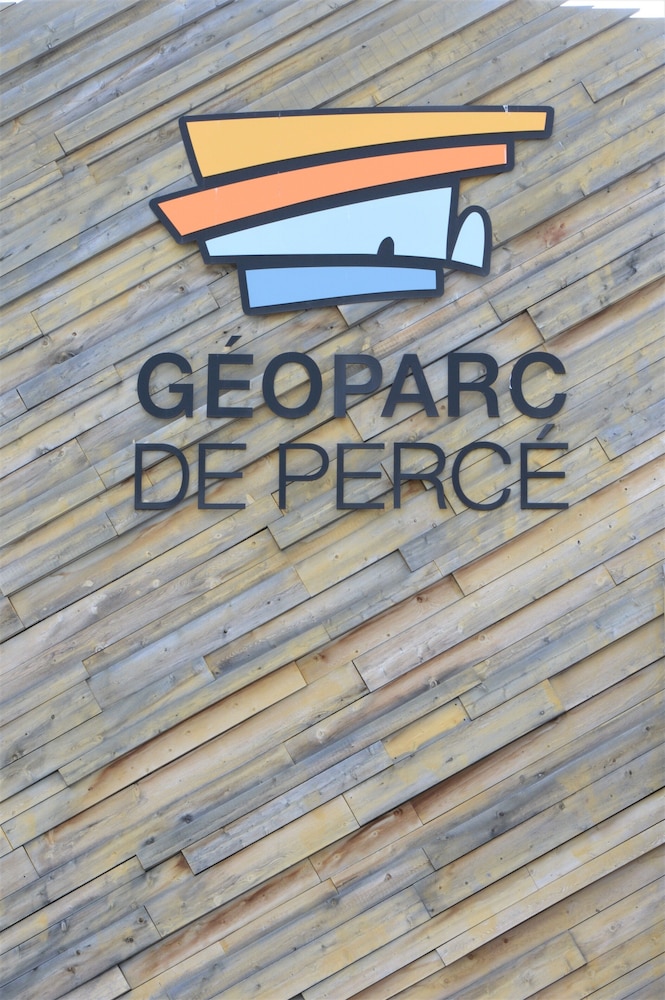 Maisonnettes Camping de la Baie de Perce