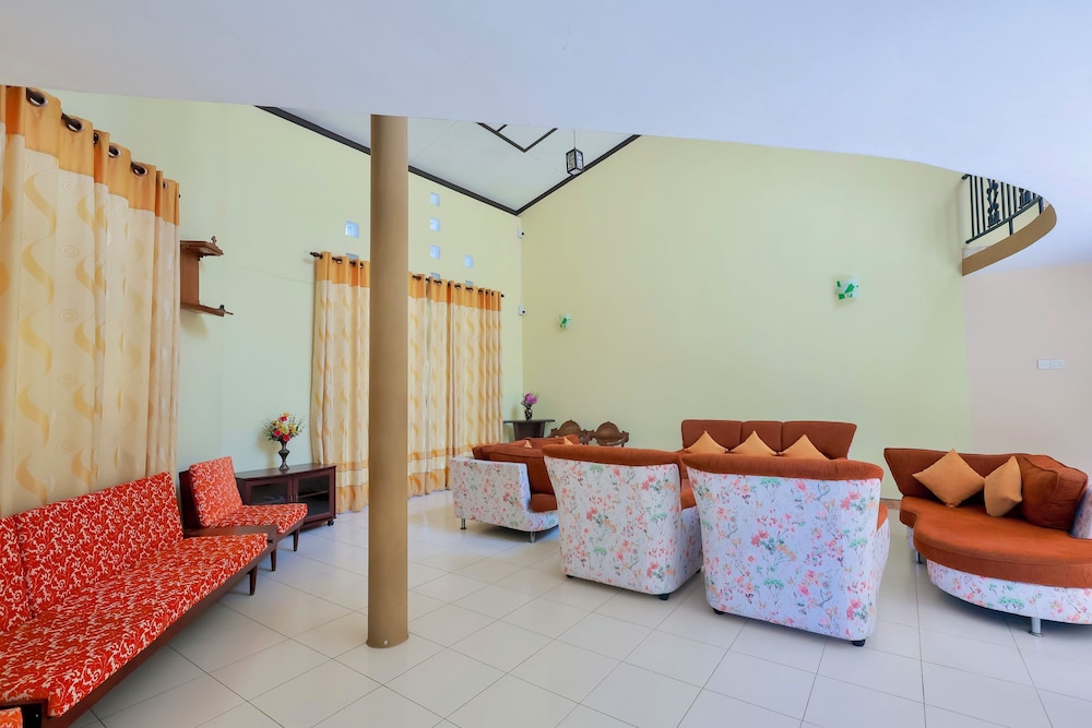 Limeshine Airport Transit Residence