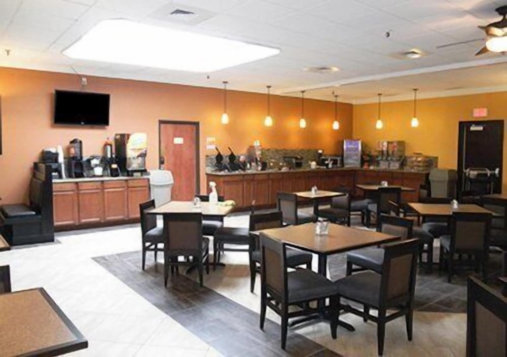 Quality Inn Thief River Falls