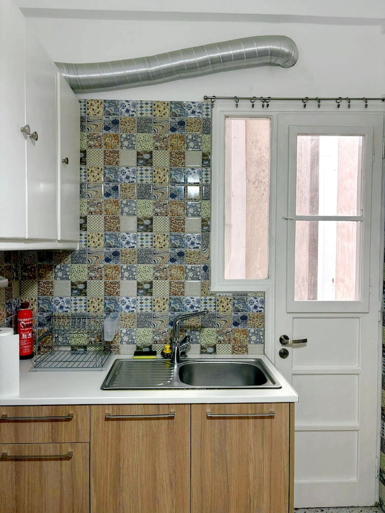 Modern Apartment in Athens Center