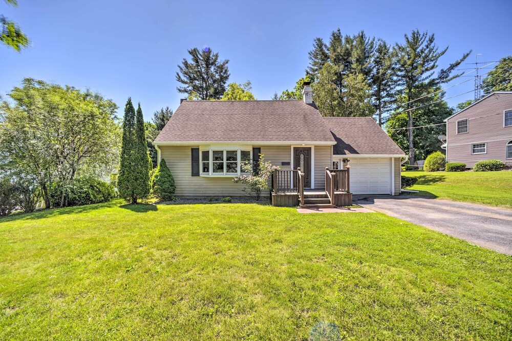 Artsy Upstate Getaway w/ Huge Private Yard!