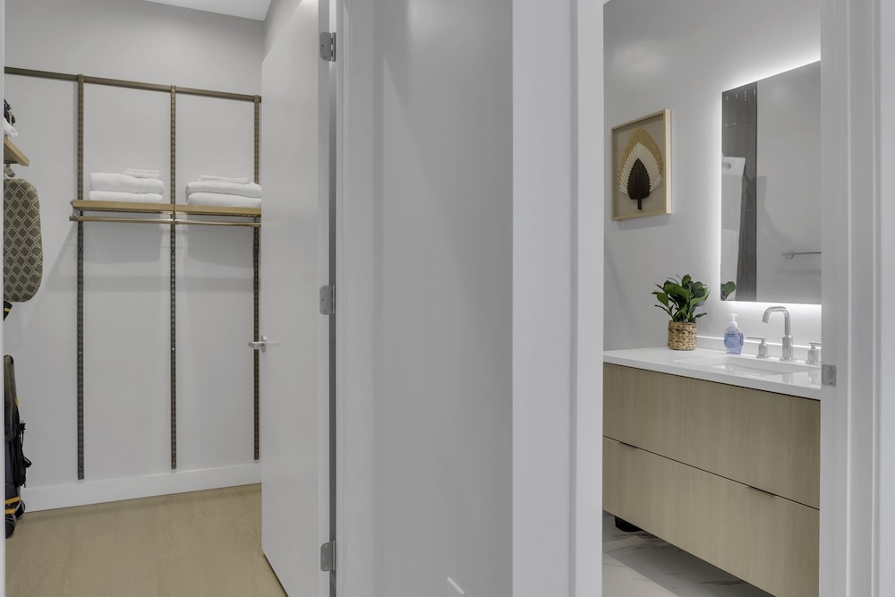 2br Furnished Apartment Near Dupont Circle 2 Bedroom Apts photo 2