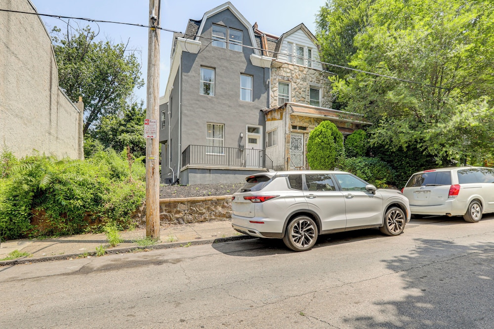Group Getaway w/ Games & Patio in Philadelphia!