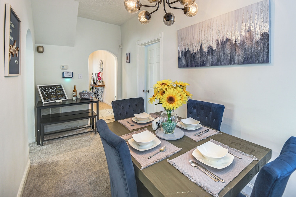 Spacious Family Home w/ Yard in Dtwn Hampton!