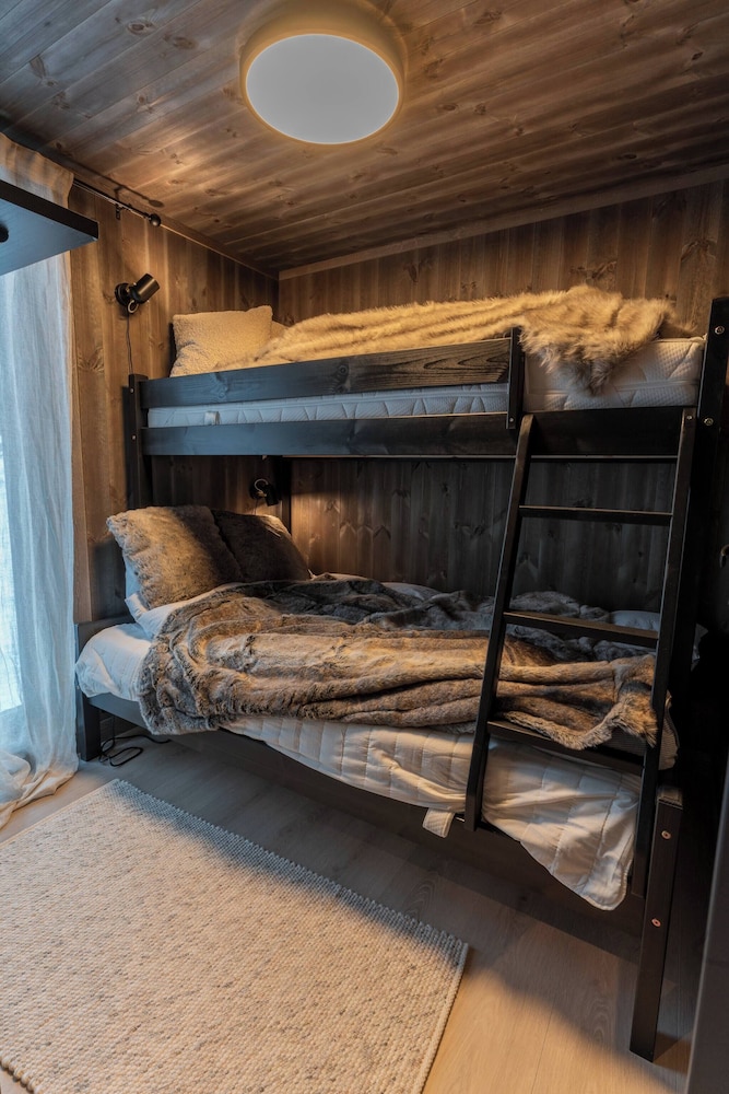 Luxury Holiday Home, Skiing, Sauna, Remote Office
