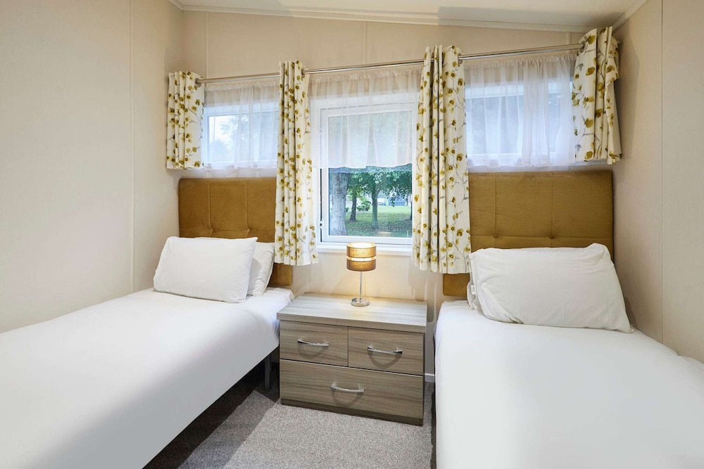 Host Stay Audley Lodge