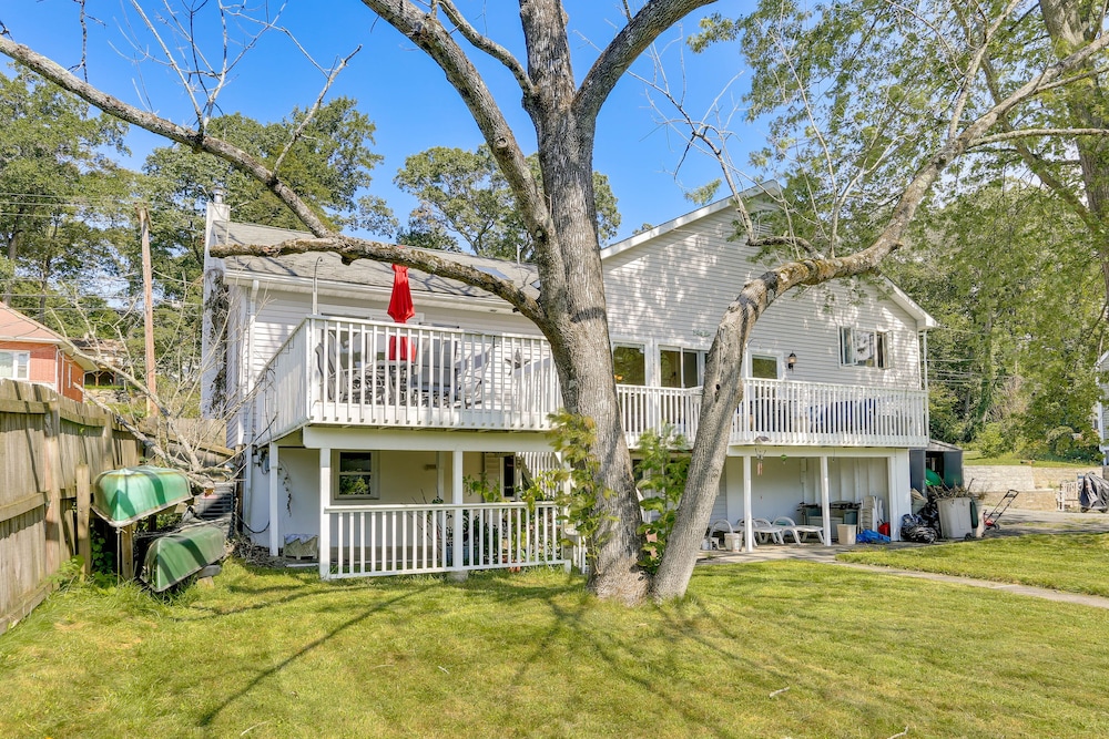 Waterfront Lake Hopatcong Vacation Rental w/ Dock view 4