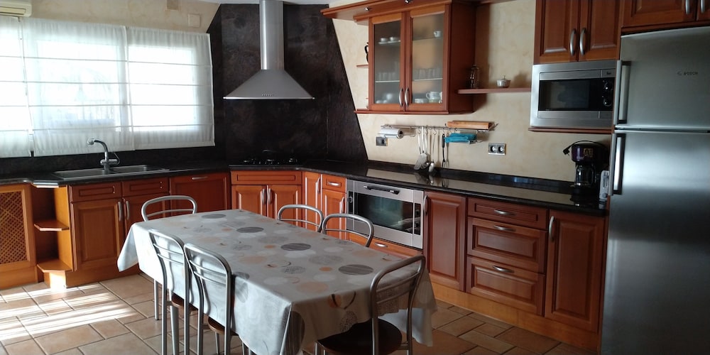 Villa Moles Near Beach, Port Aventura and Golf