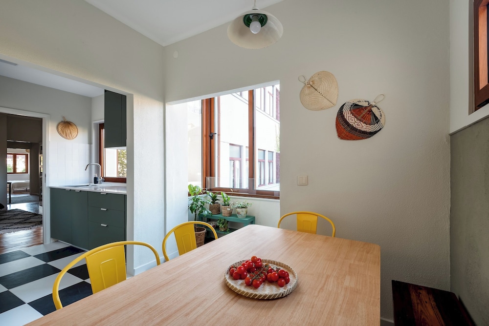 Breinr · Trendy and Spacious 3BR Family Home
