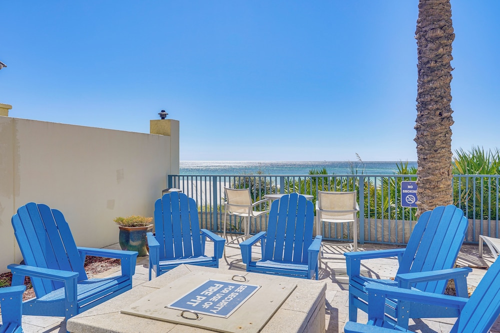 Beachfront Panama City Condo: Walk to Pier Park!