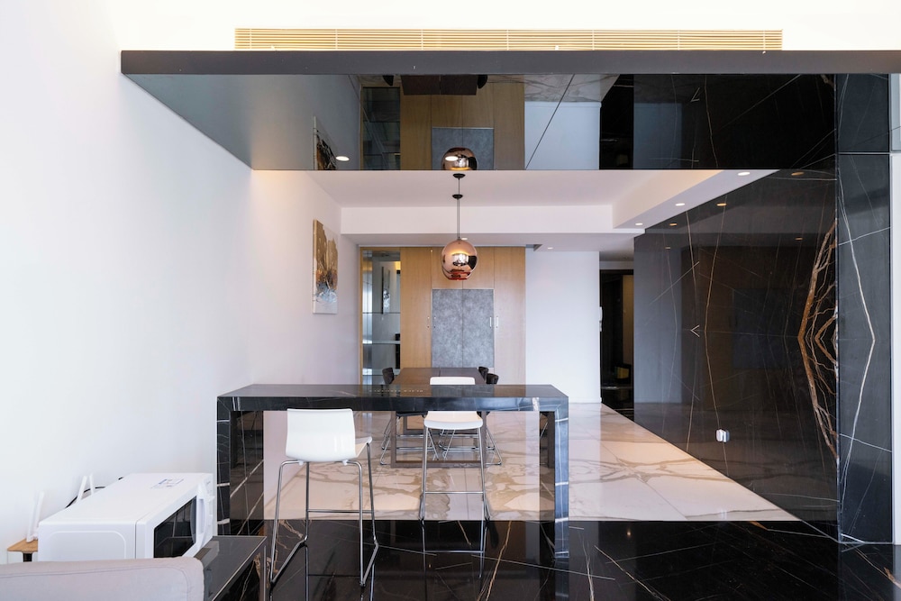 Tyms Bright 2BR 1BA Suite Xujiahui