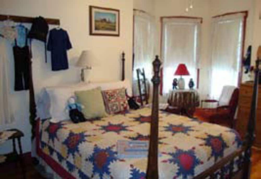 Keller House view 2