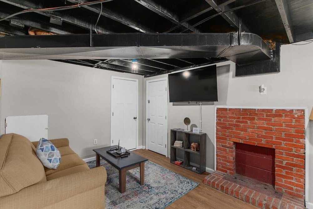 Broadmoor Bungalow - Both Units