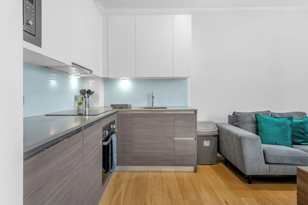 Spacious and Modern apartments Heathrow