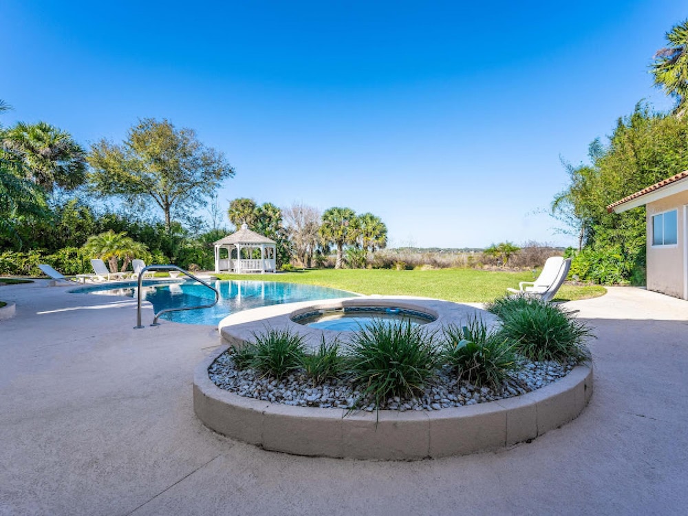 Clermont Vacations - Swiss 02 - Lake Sumner - Property Image 2