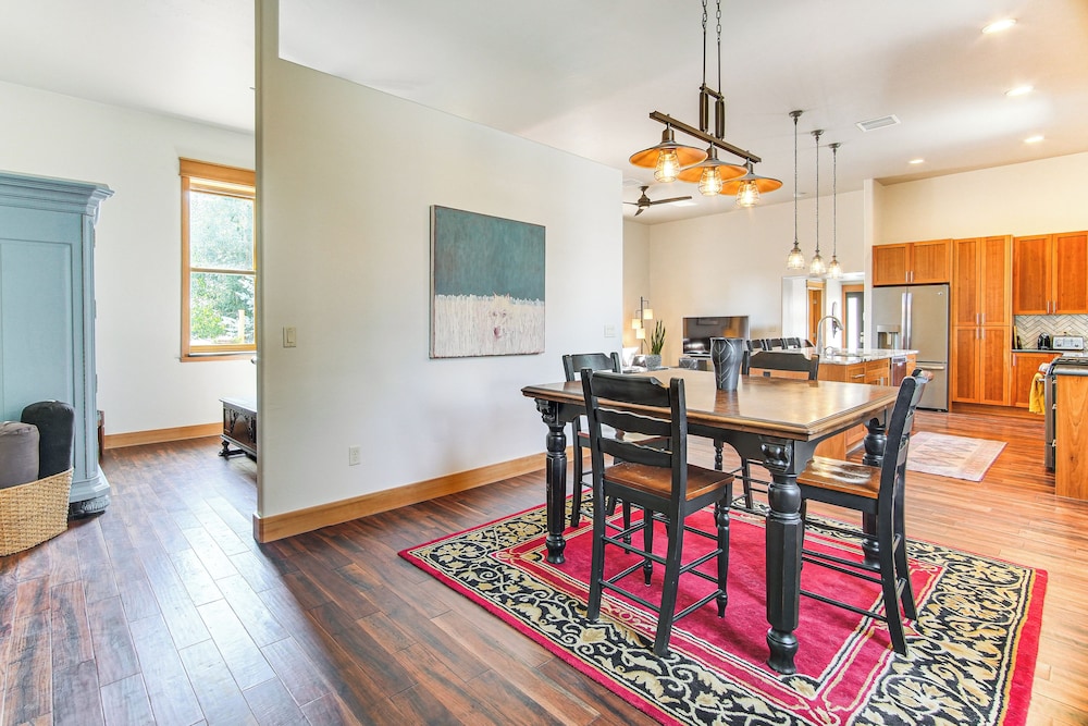 Divine Salida Stay: Walkable Location Near Dtwn!