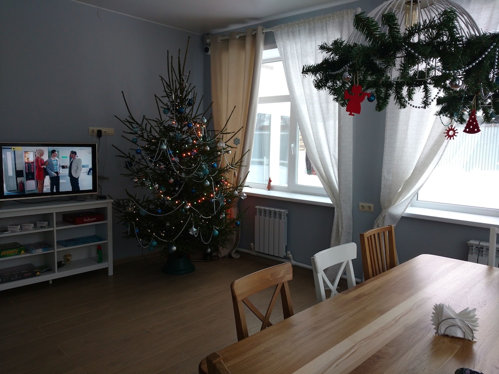 V Ugliche - Hostel