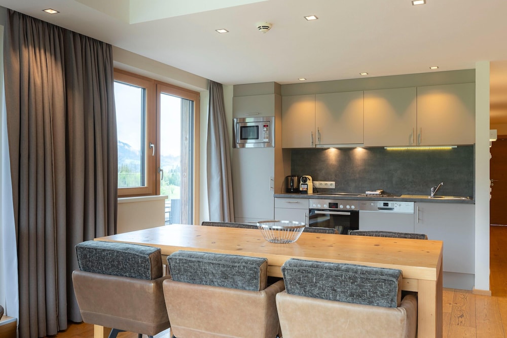Exclusive Penthouse on the Golf Course
