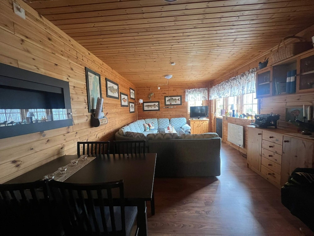 5 Person Holiday Home in Bredaryd