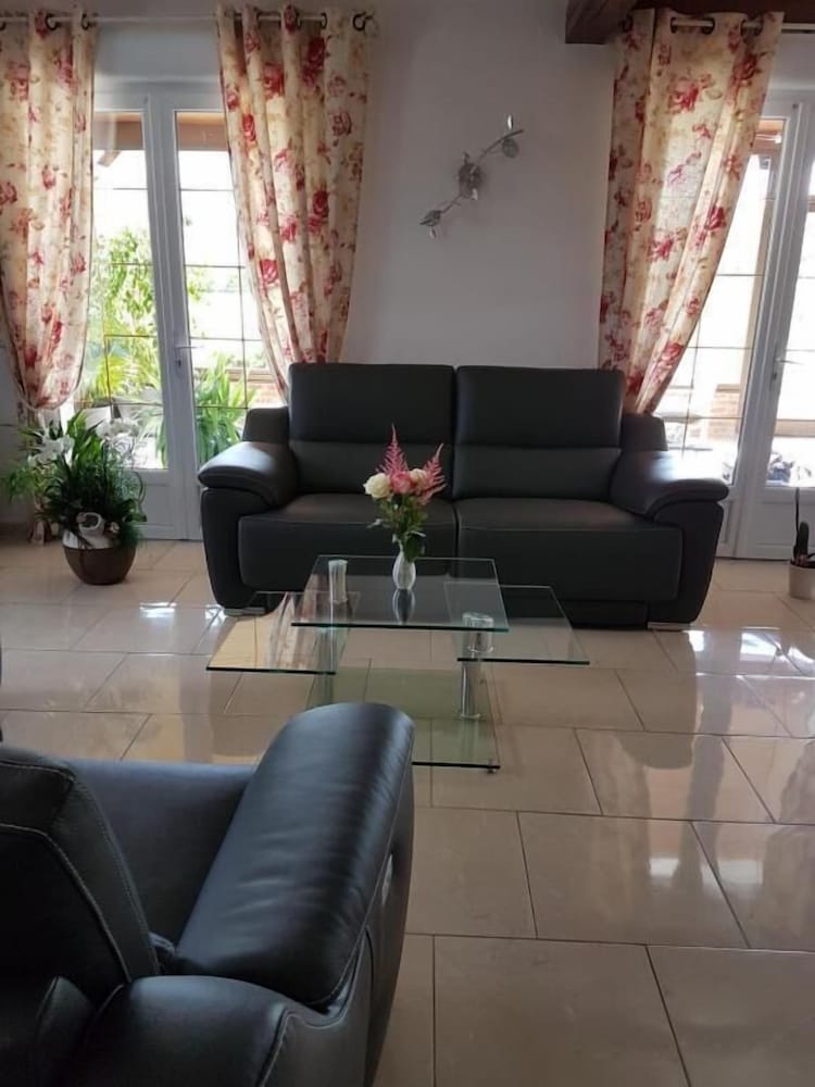 Chambres d'Hotes les Ondines view 2