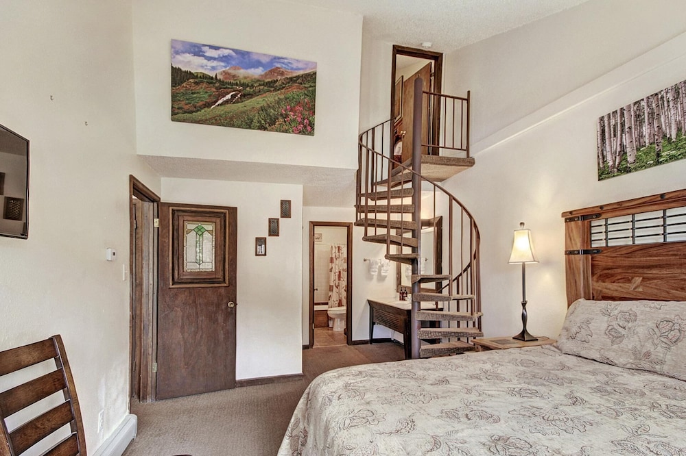 SkyRun - Vacation Condos in Copper Mountain Resort CO