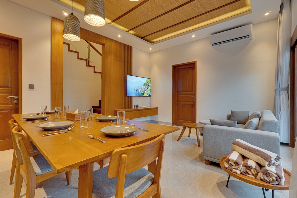 Villa Taman Seminyak Suite 01