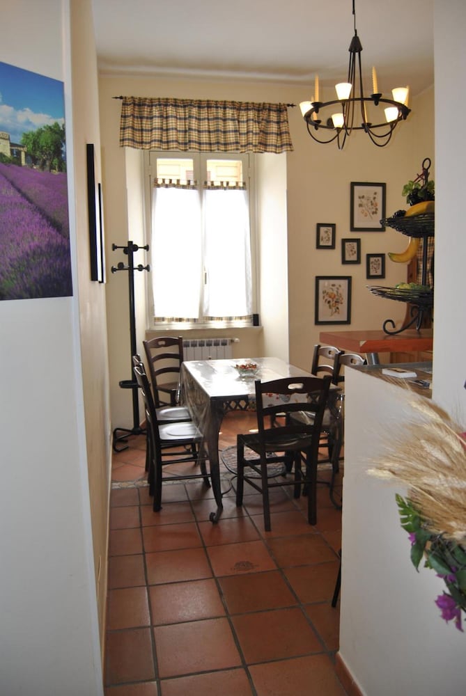 The Flower B & B